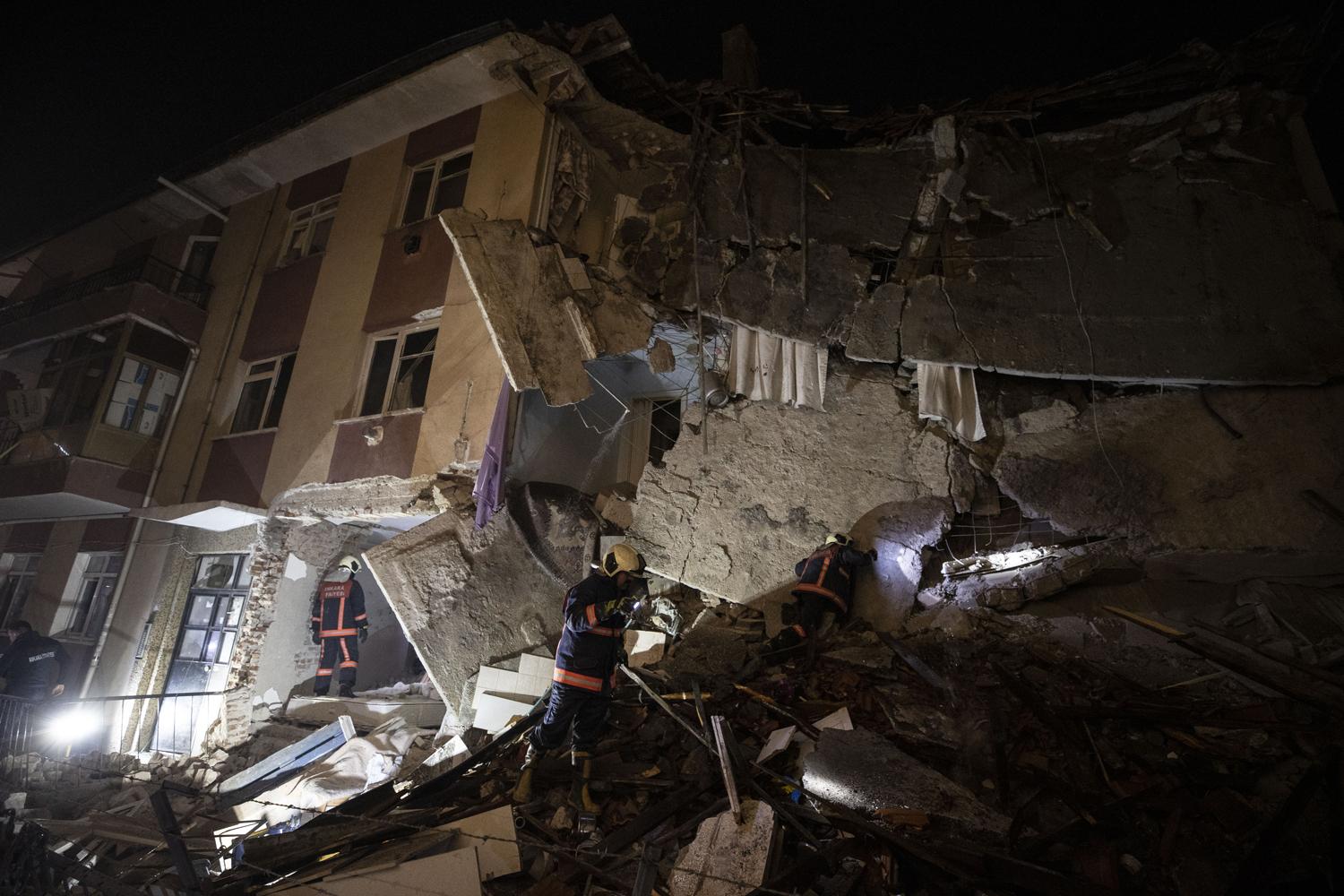 Ankara Keçiören’de Bir Binada Patlama: Yaralılar Var