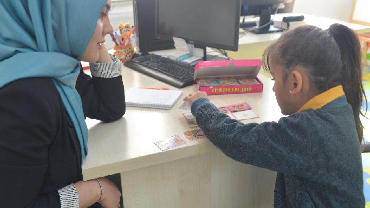Okullarda ‘siber zorbalık’ eğitimi
